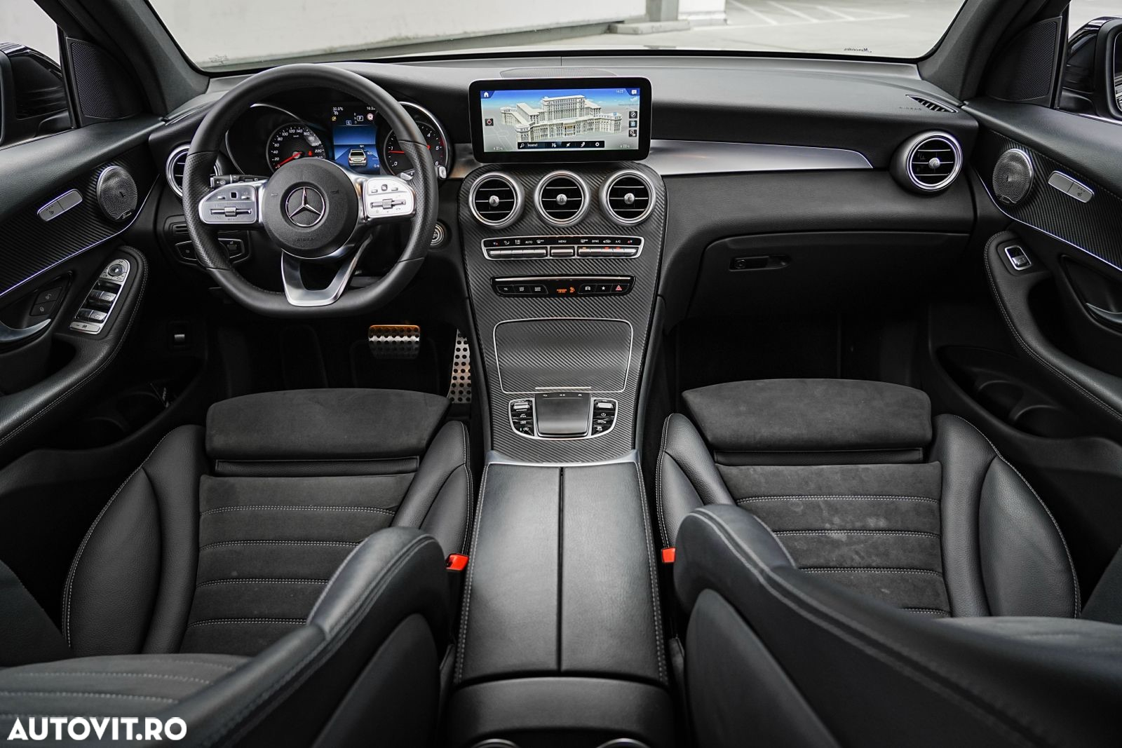 Mercedes-Benz GLC 200 d 4Matic 9G-TRONIC AMG Line Plus - 11