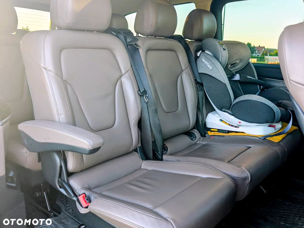 Mercedes-Benz Klasa V 300 d Avantgarde 9G-Tronic (d³ugi) - 11