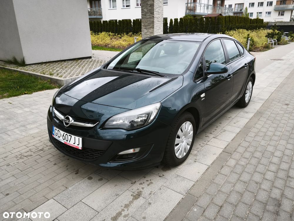 Opel Astra 1.6 Enjoy - 2