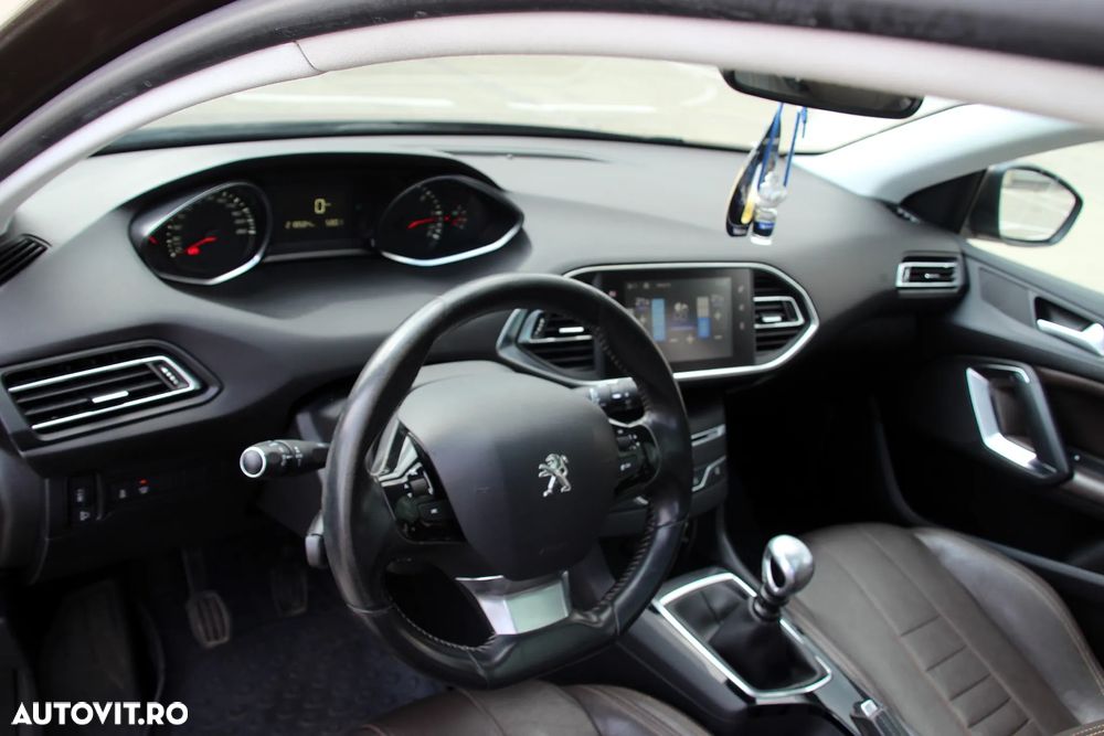 Peugeot 308 SW BlueHDi 120 Stop & Start Winter Edition - 29