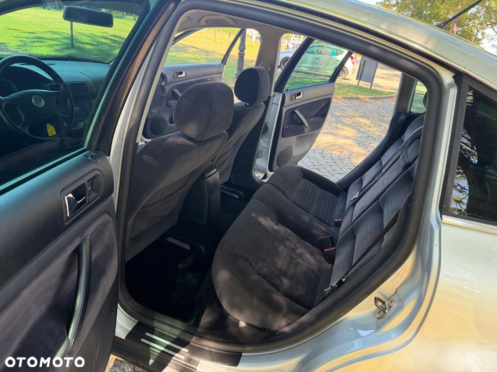 Volkswagen Passat 1.9 TDI - 29