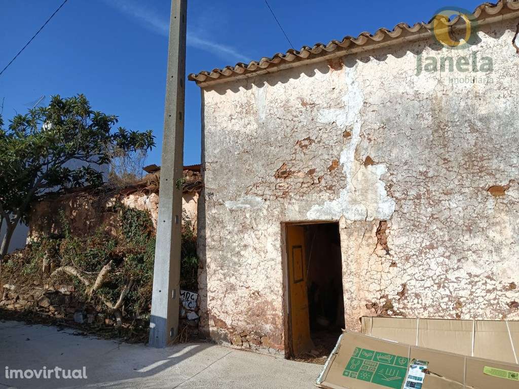 Casa Antiga com pequeno terreno, perto de Salir - Loulé - Grande imagem: 3/4
