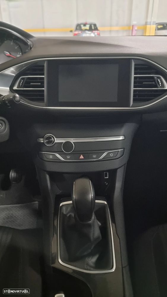 Peugeot 308 PureTech 82 Active - 24