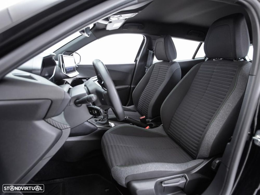 Peugeot 2008 1.2 PureTech Active — fotografia 7