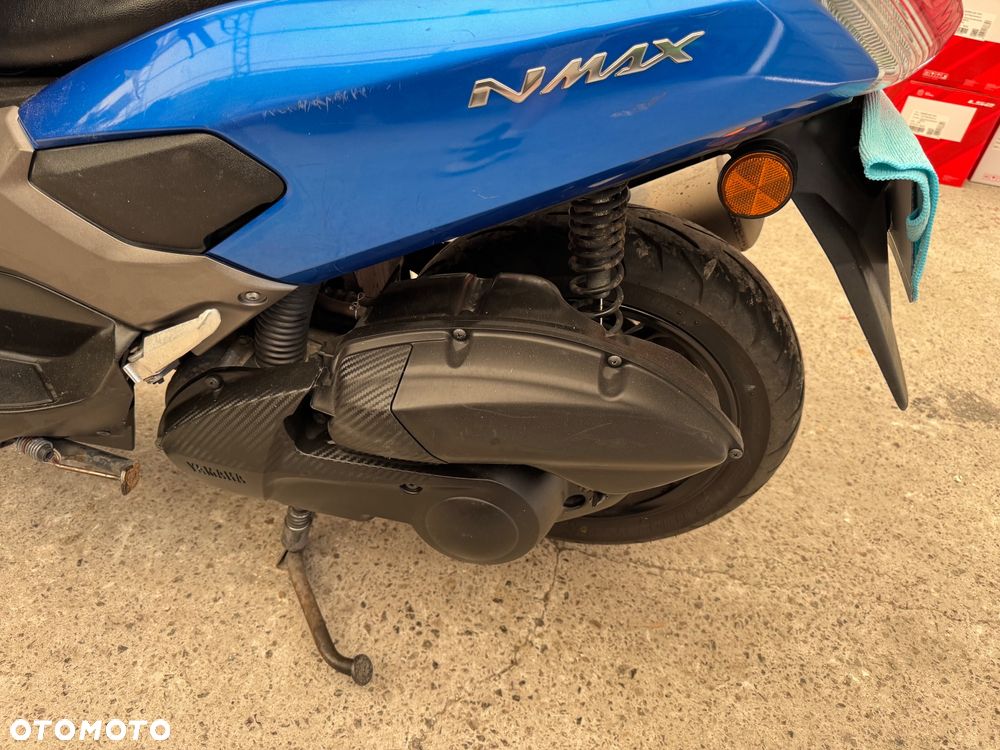 Yamaha NMAX - 5