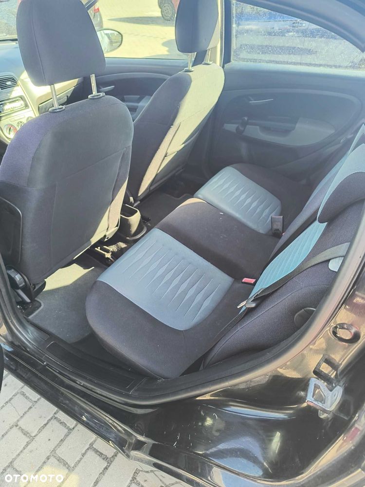 Fiat Grande Punto - 6