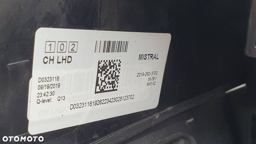 TUNEL ŚRODKOWY PEUGEOT 5008 II 2019 EUROPA - 9