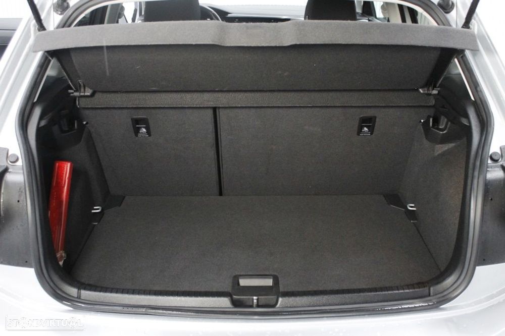 VW Polo 1.0 TSI Urban DSG - 34