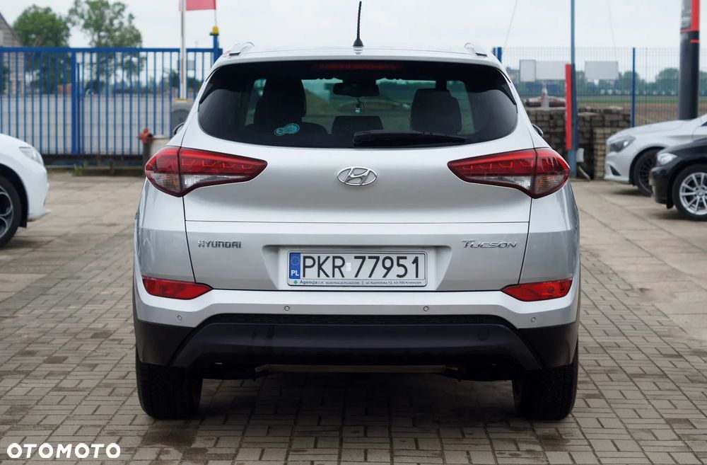 Hyundai Tucson 1.7 CRDI BlueDrive Comfort 2WD - 5