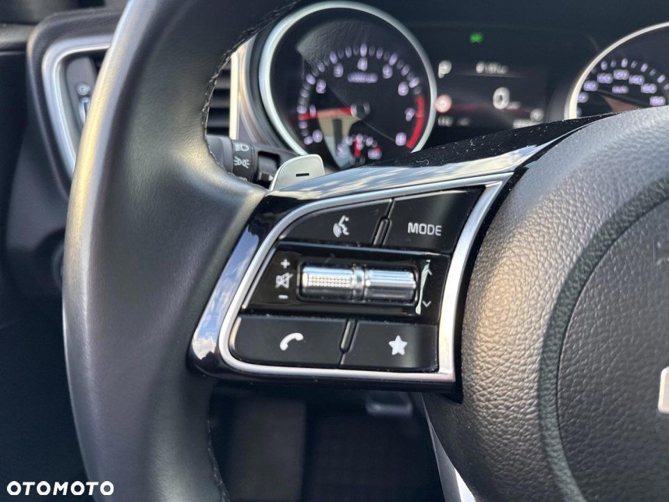 Kia Ceed - 23
