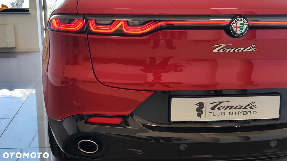 Alfa Romeo Tonale 1.3 PHEV Q4 Veloce - 11