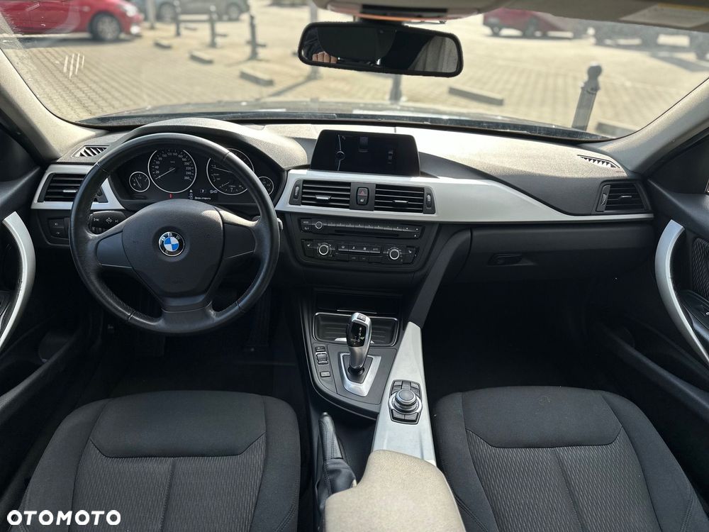 BMW Seria 3 - 2