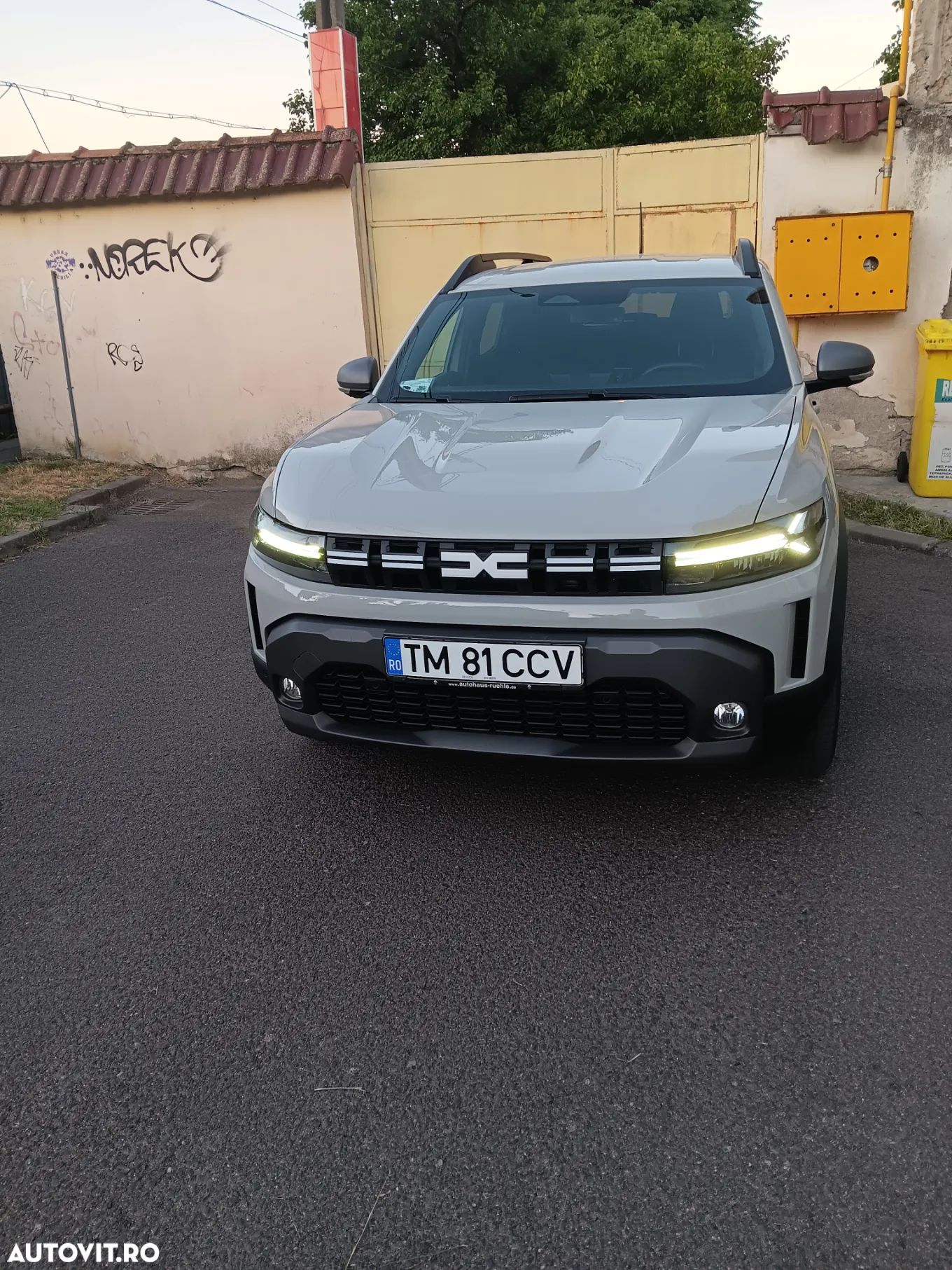 Dacia Duster - 1