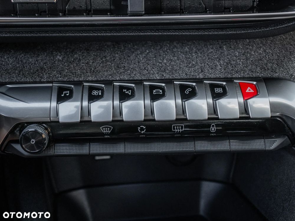 Peugeot 3008 PureTech 130 Stop & Start GPF Crossway - 22