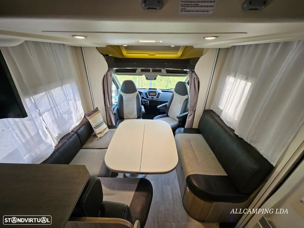 Chausson Flash Salão "Maxi Lounge+Cama de Casal Elétrica - 19