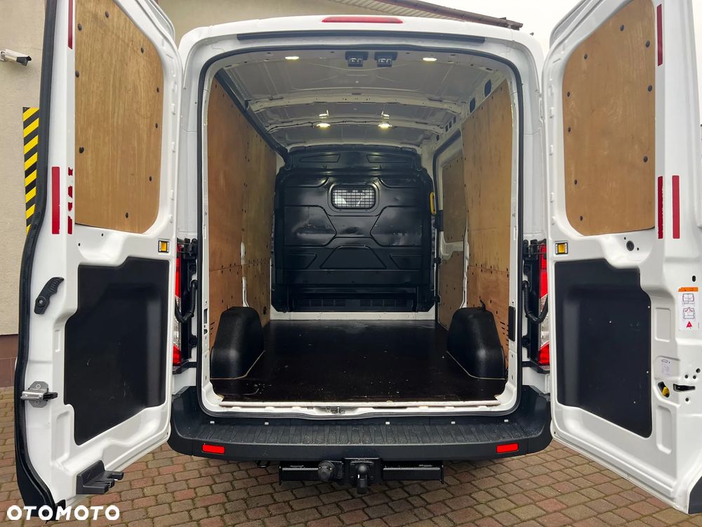 Ford Transit 2,2 L2H2 - 24