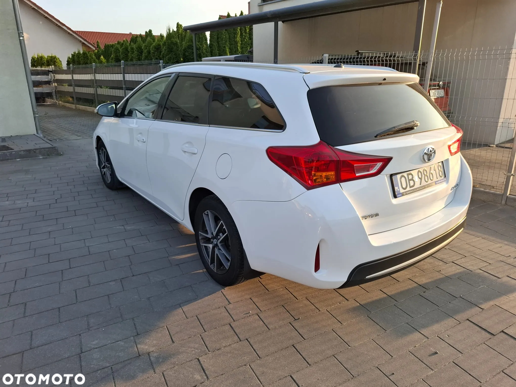 Toyota Auris 1.4 D-4D Active - 5