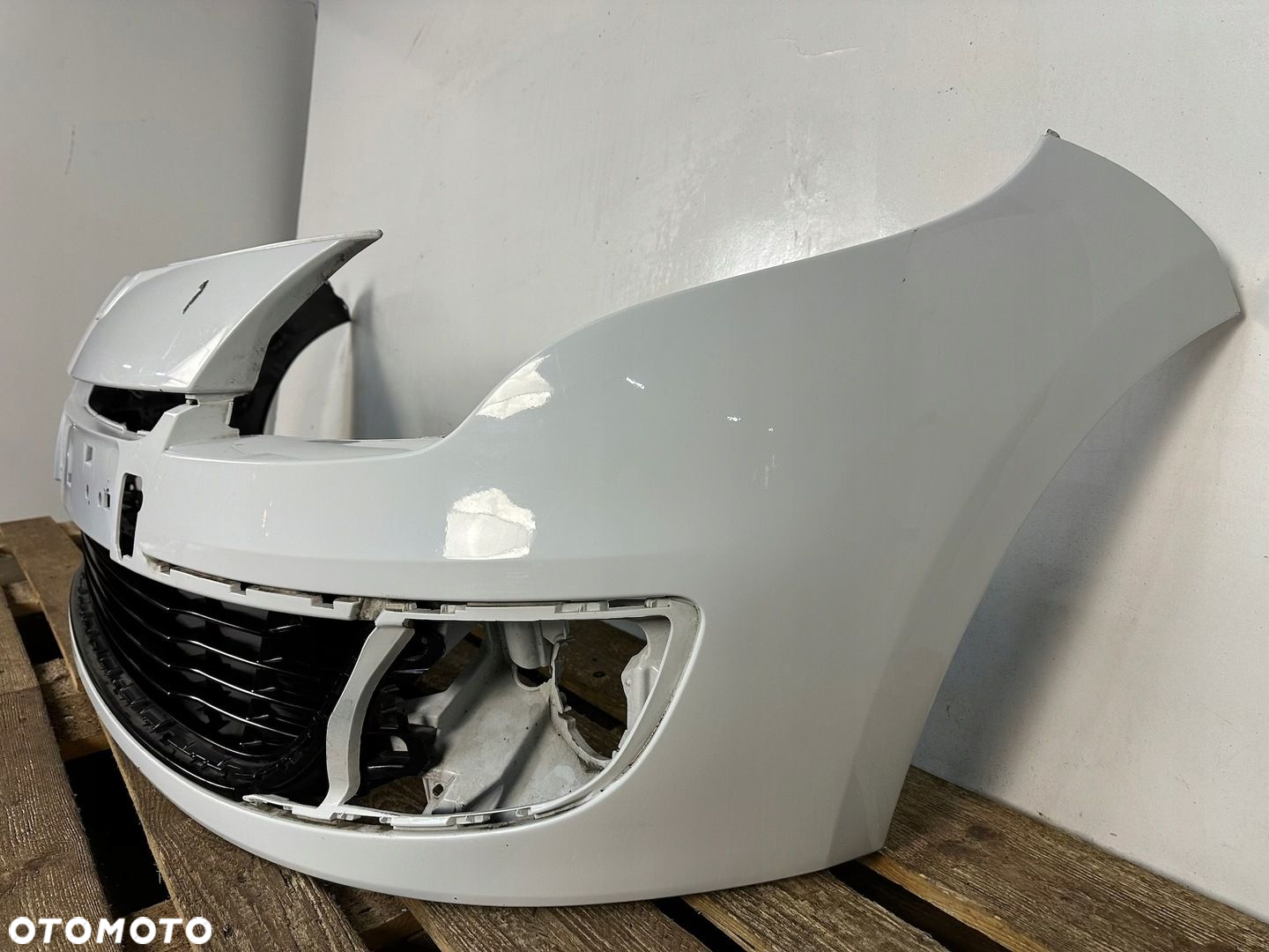 ZDERZAK PRZÓD PRZEDNI RENAULT MEGANE III 3 LIFT FL 2011-  KRATKA CAŁY - 2