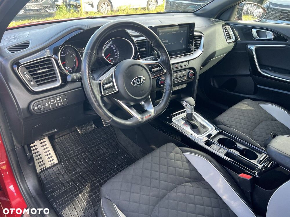 Kia ProCeed 1.5 T-GDI GT Line DCT - 11