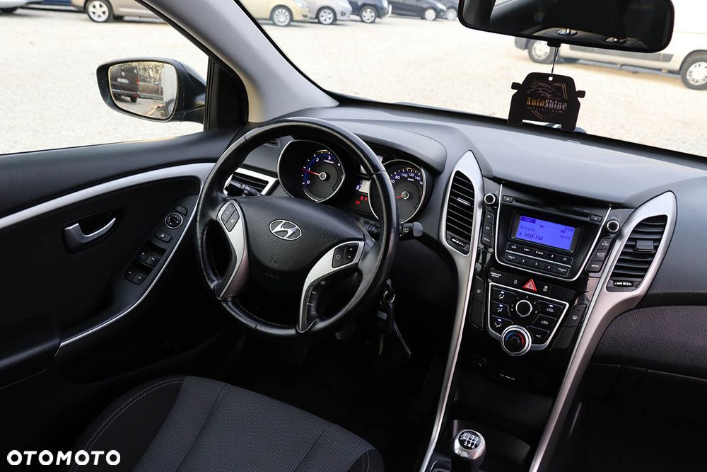 Hyundai i30 i30cw 1.4 CRDi Advantage - 23