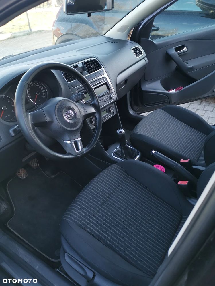 Volkswagen Polo - 8