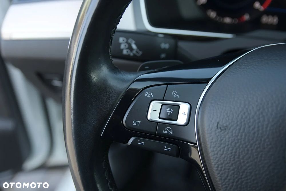 Volkswagen Passat 2.0 TDI BMT SCR 4Mot Highline DSG7 - 31