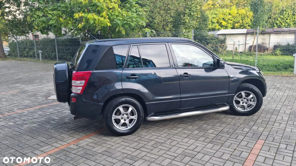 Suzuki Grand Vitara 2.0 20th Anniversary - 8