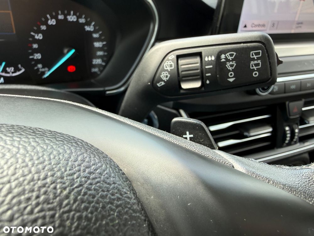 Ford Focus 1.5 EcoBlue Start-Stopp-System TITANIUM DESIGN - 38