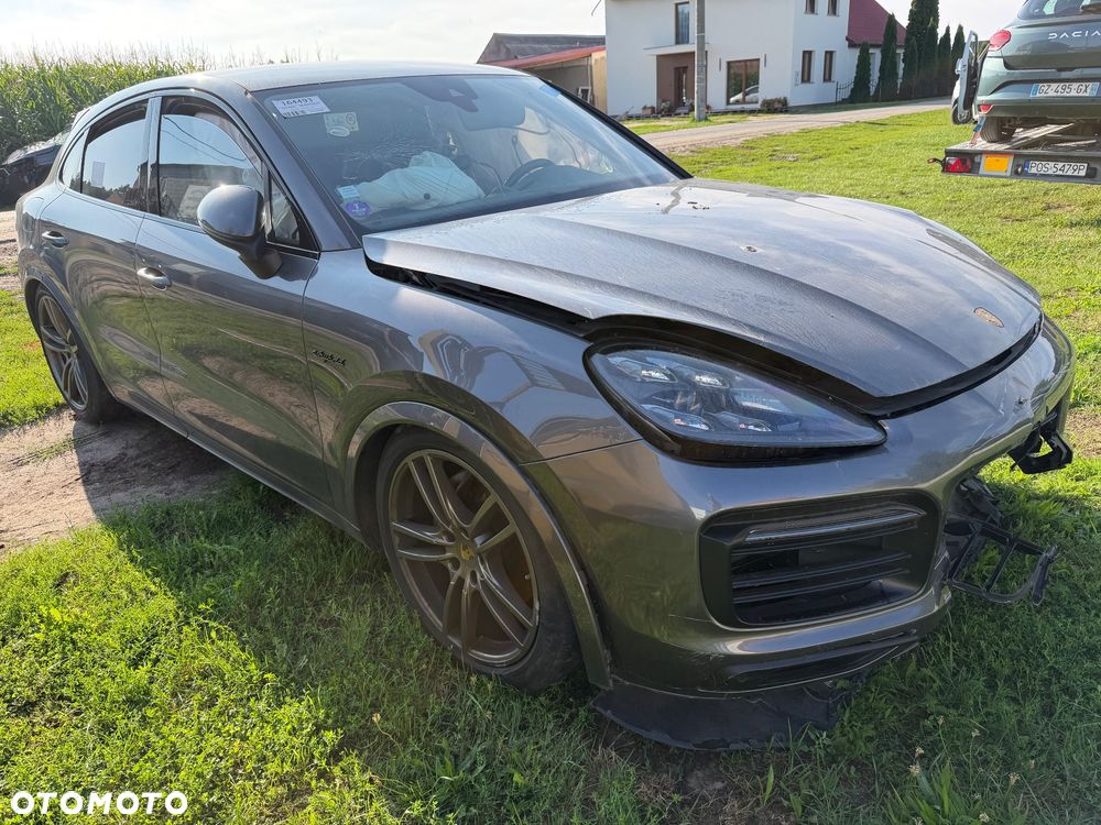 Porsche Cayenne - 2