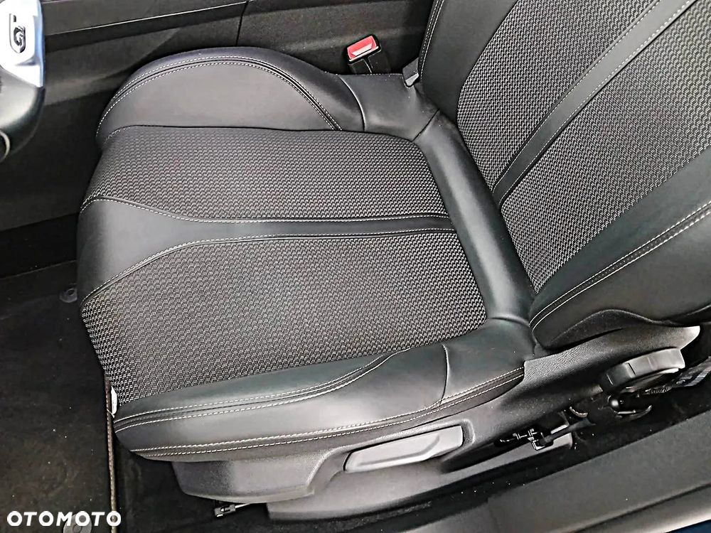Peugeot 3008 1.6 PureTech Hybrid4 PHEV GT Pack S&S EAT8 - 20