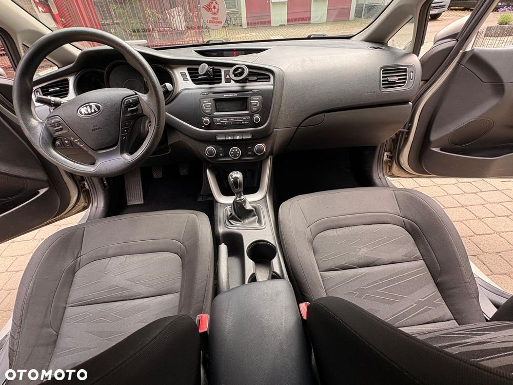 Kia Ceed 1.6 CRDi M - 12