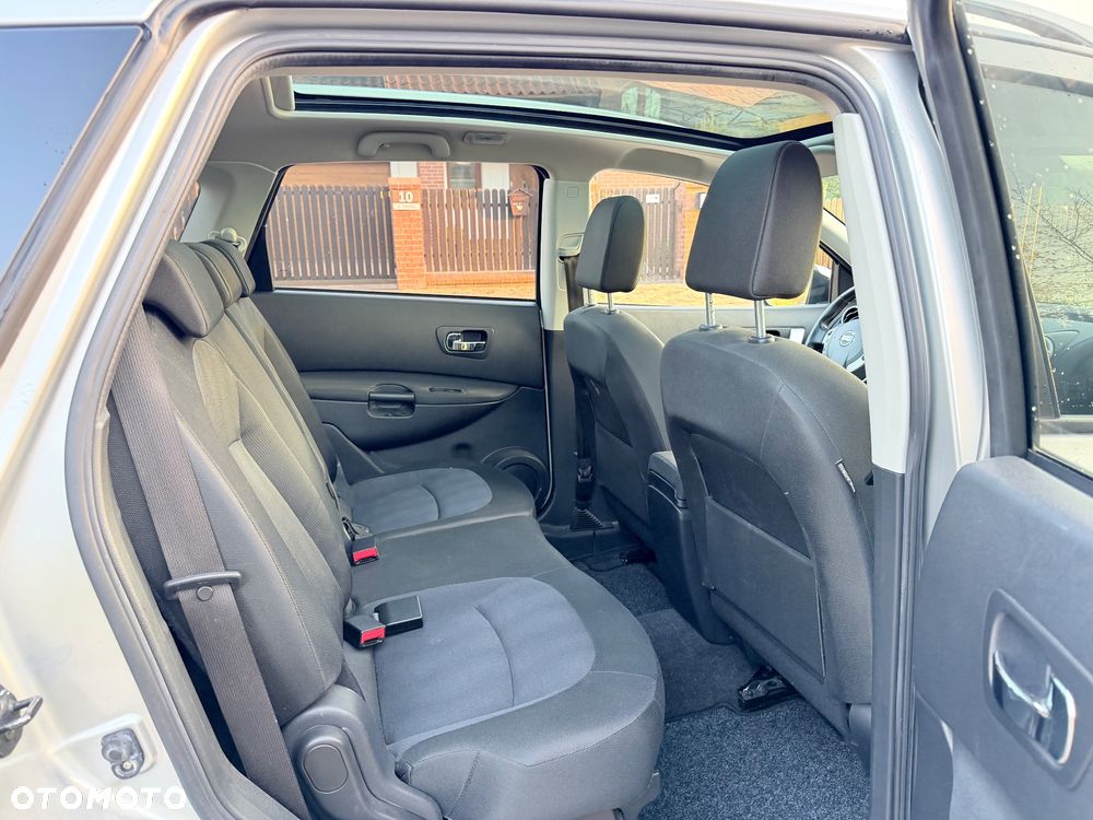 Nissan Qashqai+2 - 20