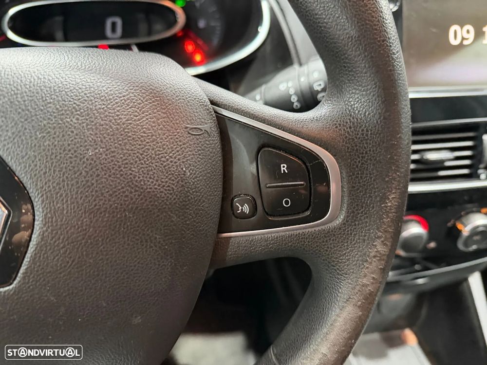 Renault Clio Sport Tourer TCe 90 Limited - 20