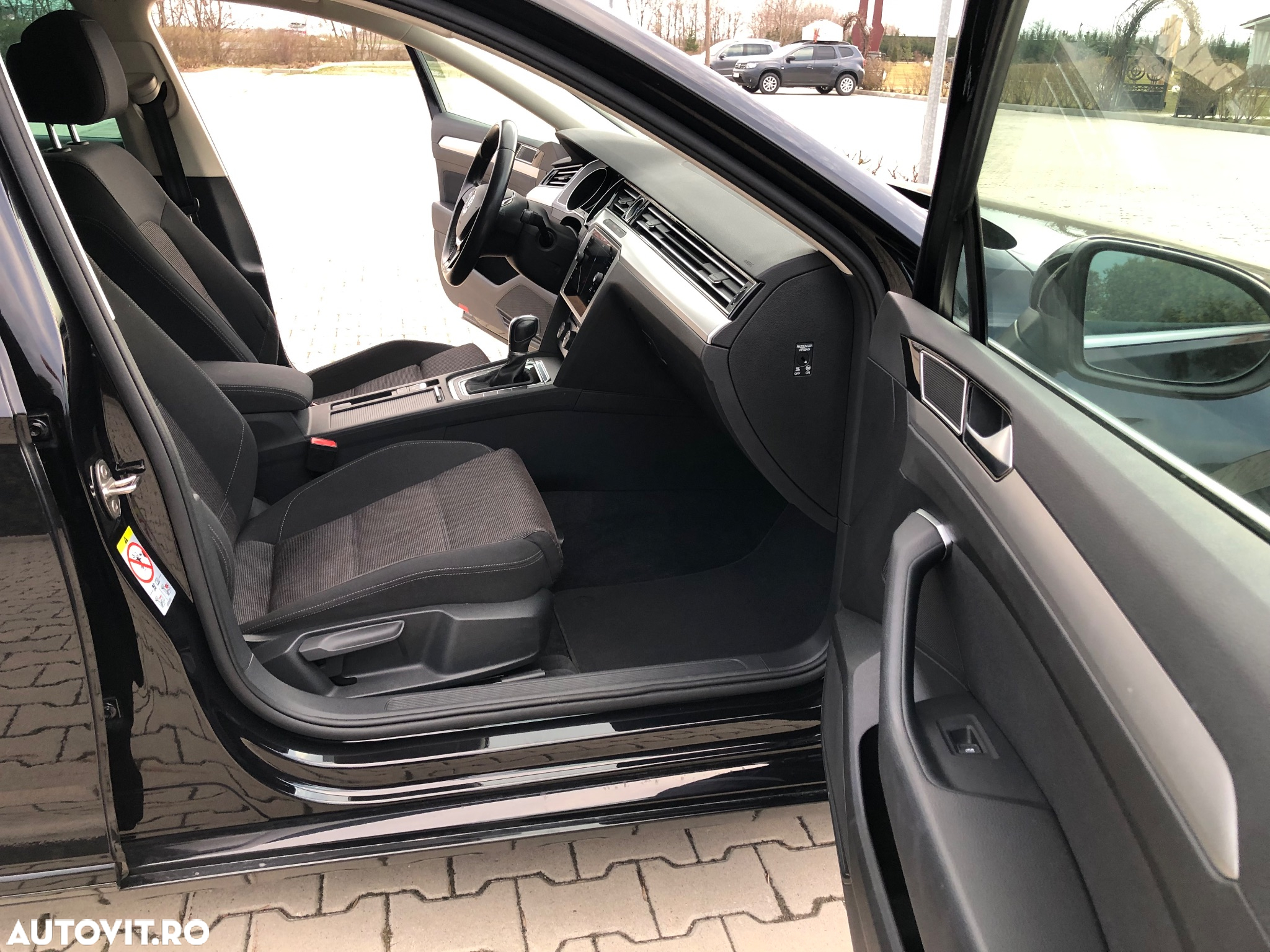 Volkswagen Passat Variant 1.6 TDI SCR DSG Business - 10