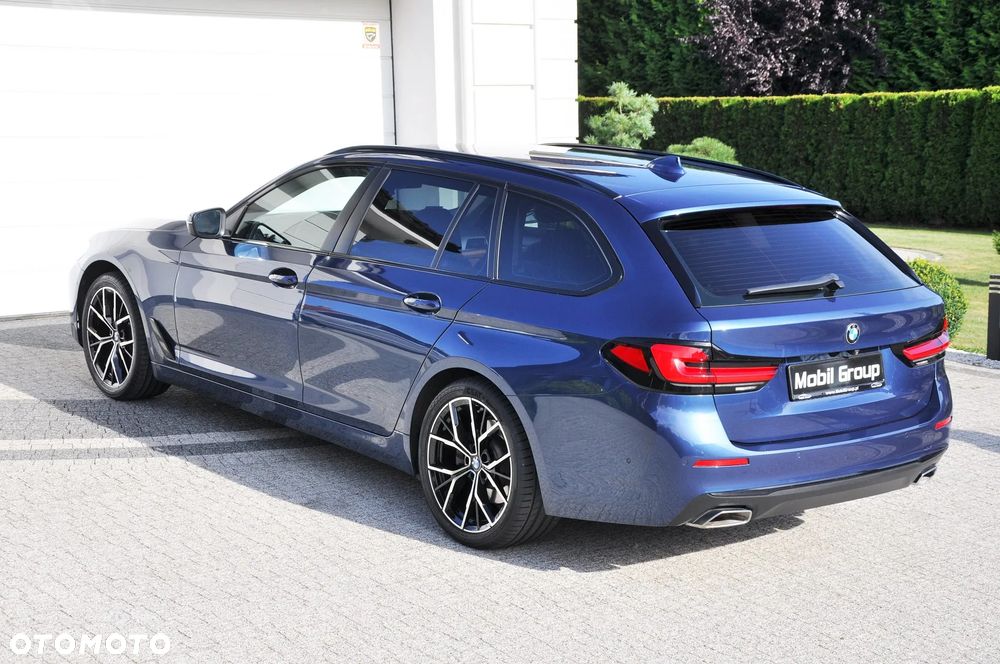 BMW Seria 5 520d mHEV - 9