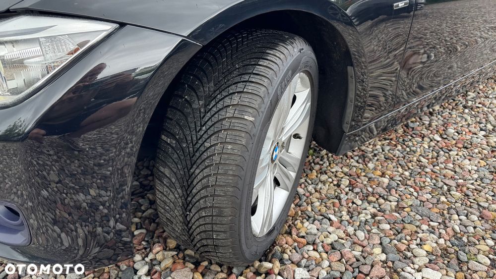 BMW Seria 3 318d Sport Line - 23