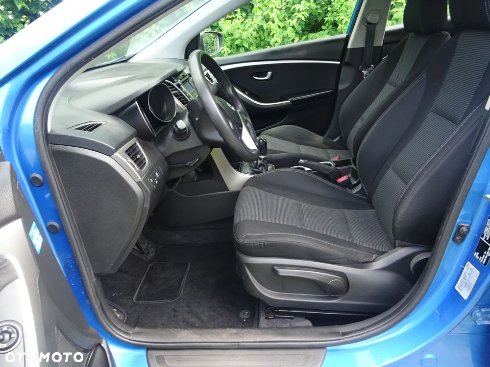 Hyundai i30 blue 1.6 CRDi Style - 7