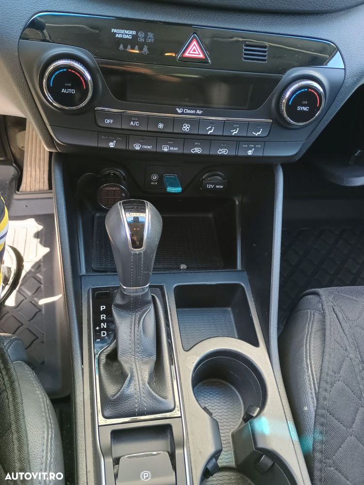 Hyundai Tucson blue 1.7 CRDi 2WD DCT Premium - 8