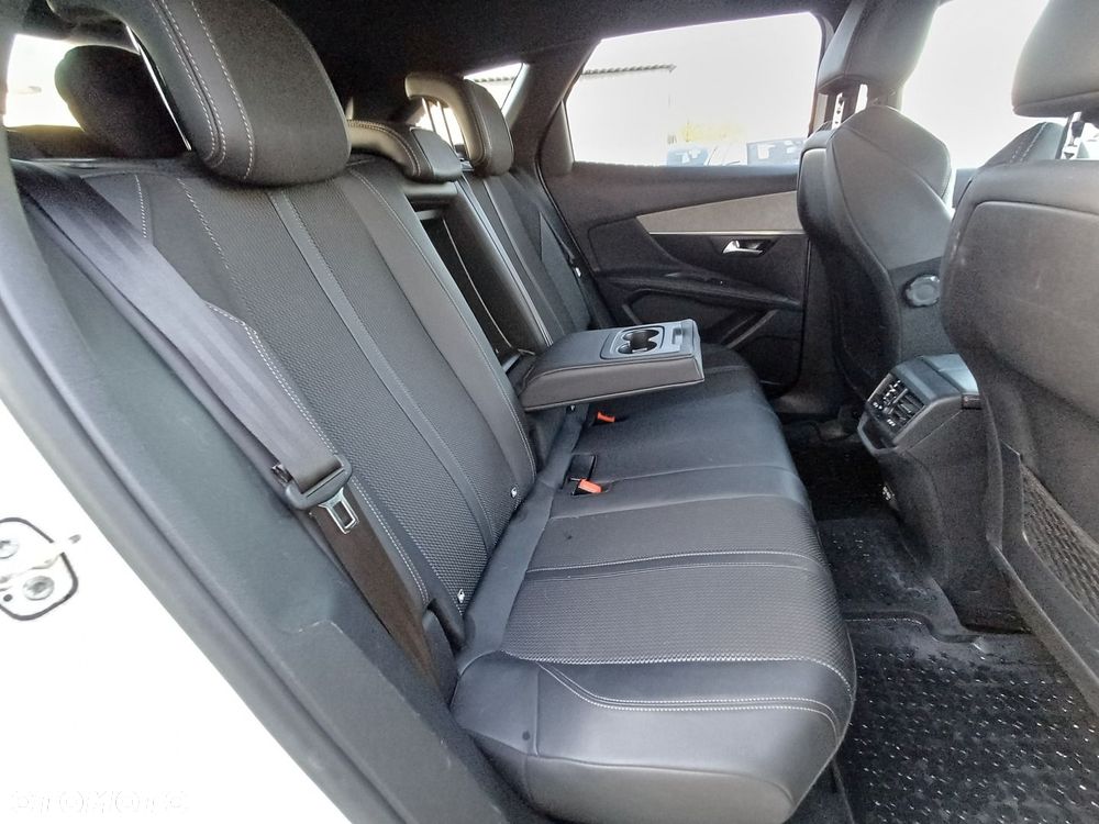 Peugeot 3008 1.5 BlueHDi GT Pack S&S EAT8 - 31