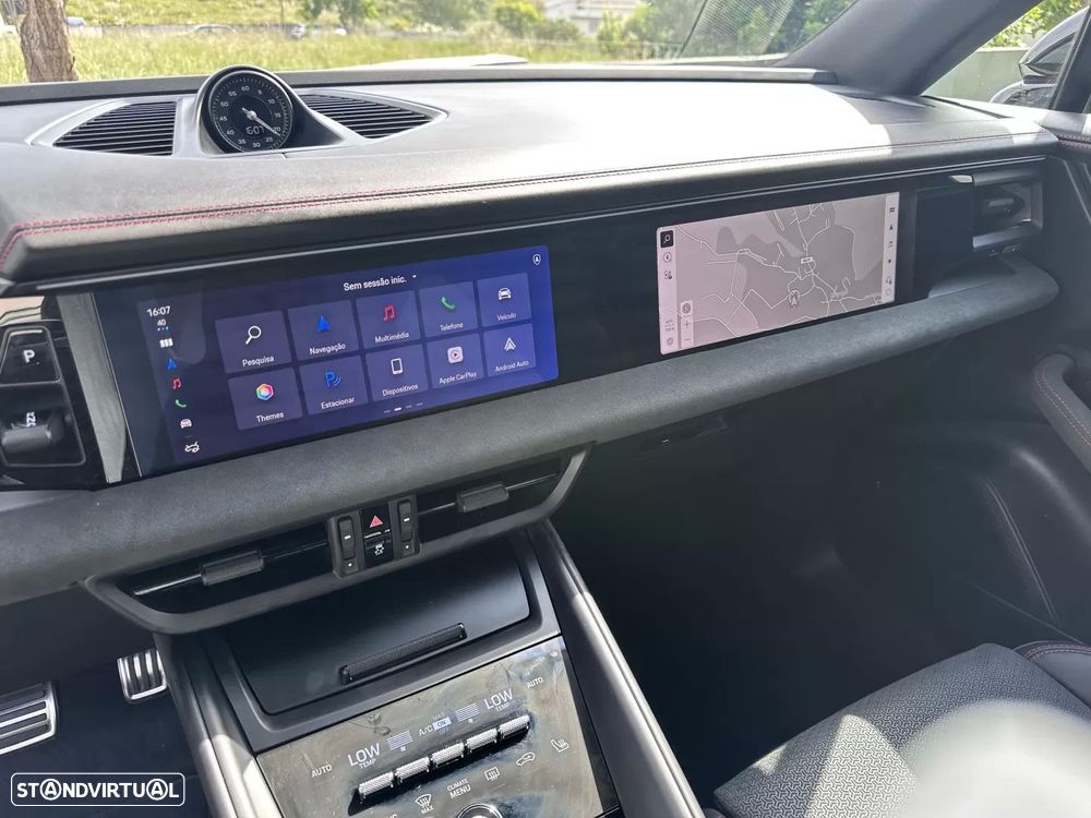 Porsche Macan Electric GTS - 46