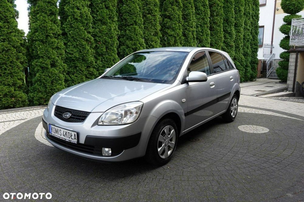 Kia Rio - 7