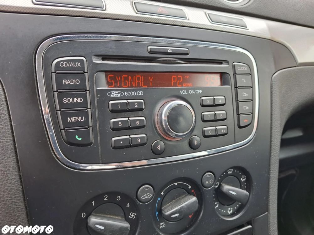Ford Galaxy - 18