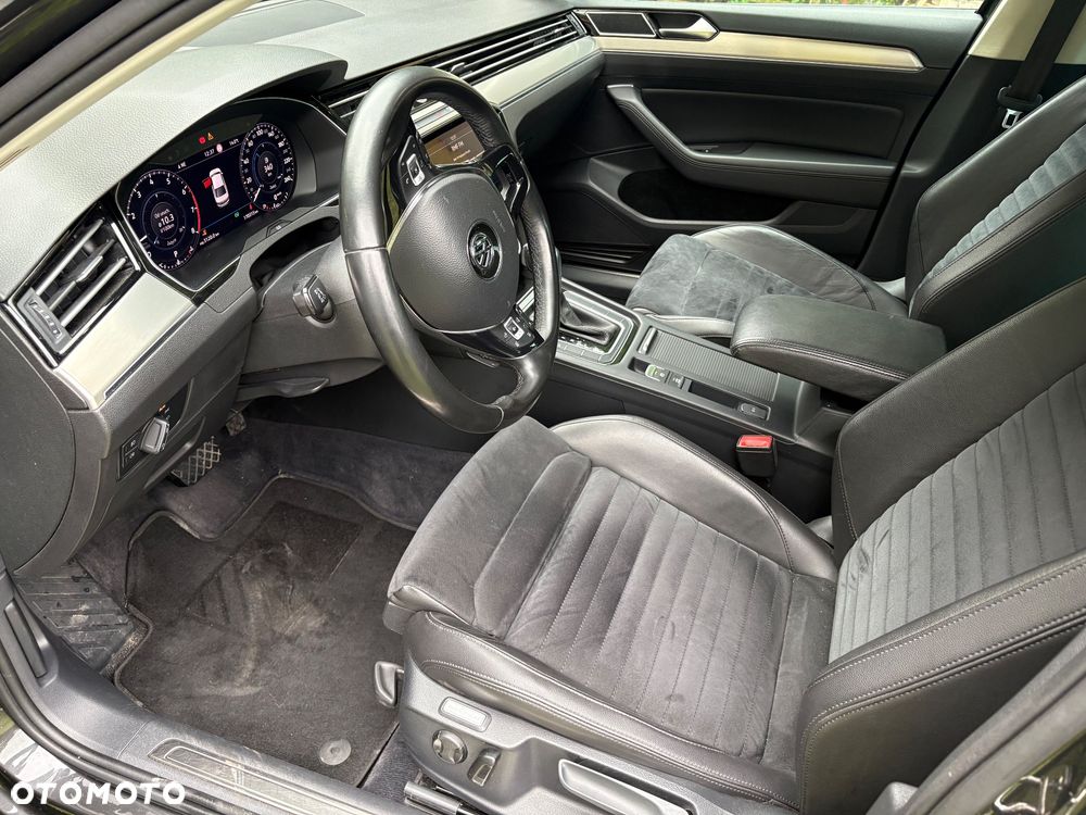 Volkswagen Passat - 8