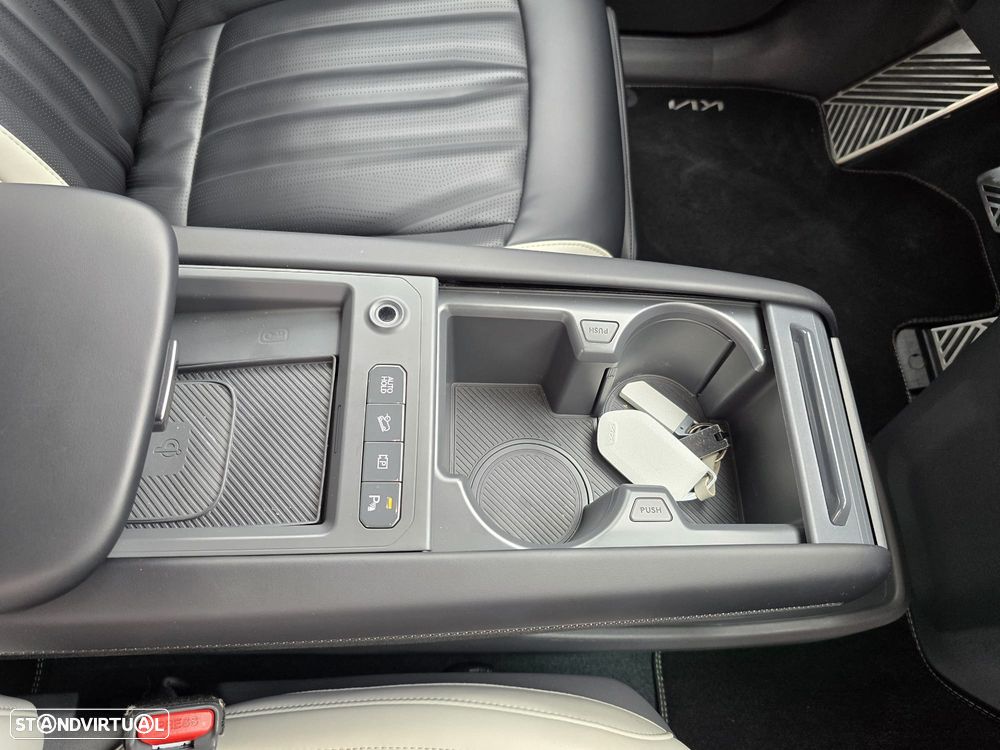 Kia EV9 98.8 kWh GT-Line AWD - 12