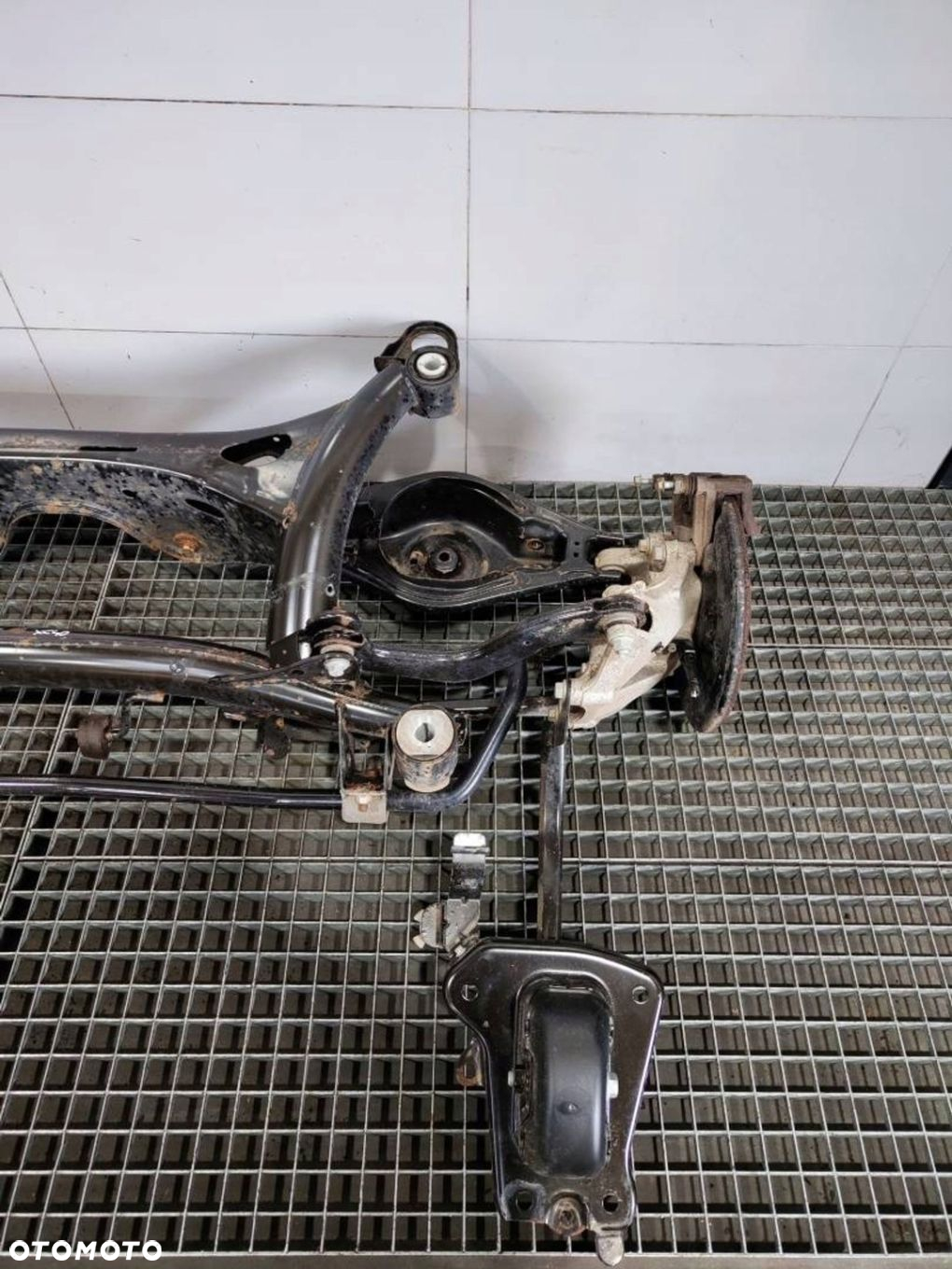 SANKI KOŁYSKA WÓZEK TYŁ BELKA OŚ WAHACZ ZWROTNICA VOLVO XC40 2WD - 3