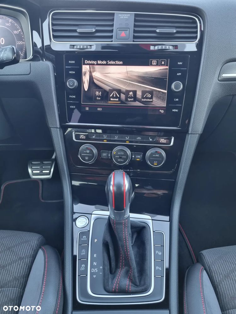 Volkswagen Golf GTI TCR 2.0 TSI OPF DSG - 10