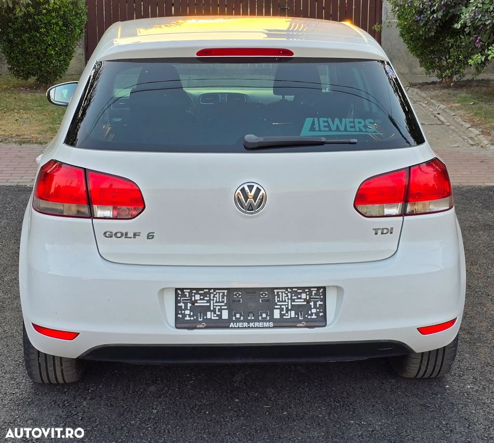 Volkswagen Golf 1.6 TDI DPF BlueMotion Technology move - 5