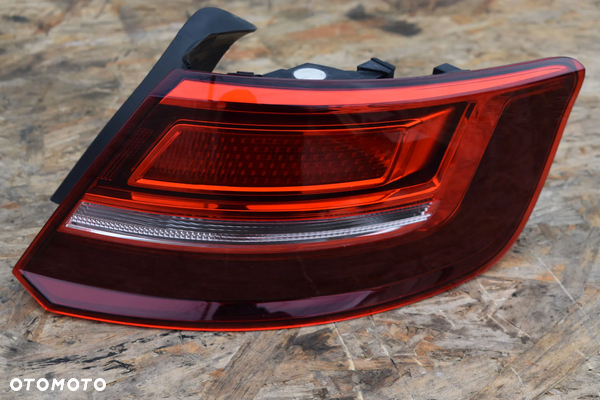 LAMPA TYŁ LEWA AUDI A3 8V4945070