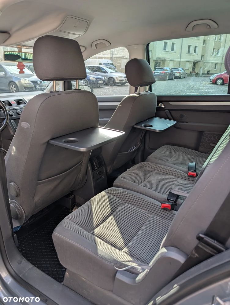 Volkswagen Touran 1.9 TDI Trendline - 10