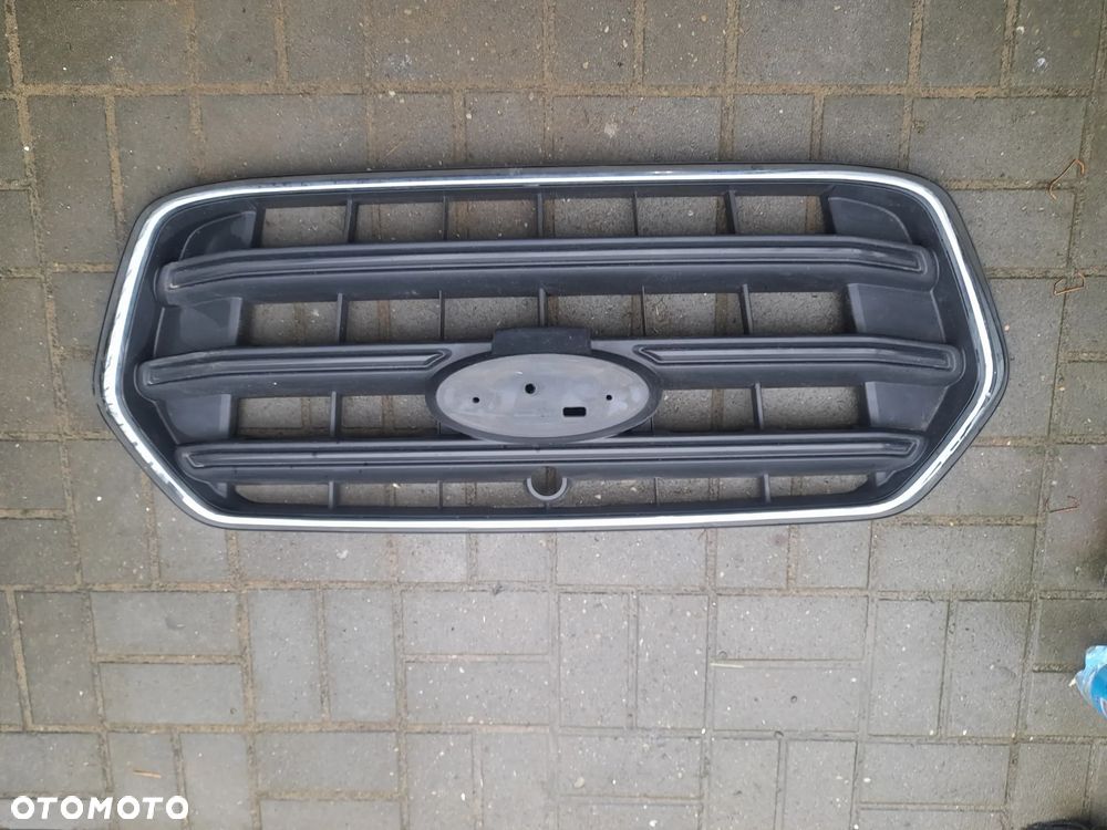 FORD TRANSIT MK8 LIFT GRILL ATRAPA - 2